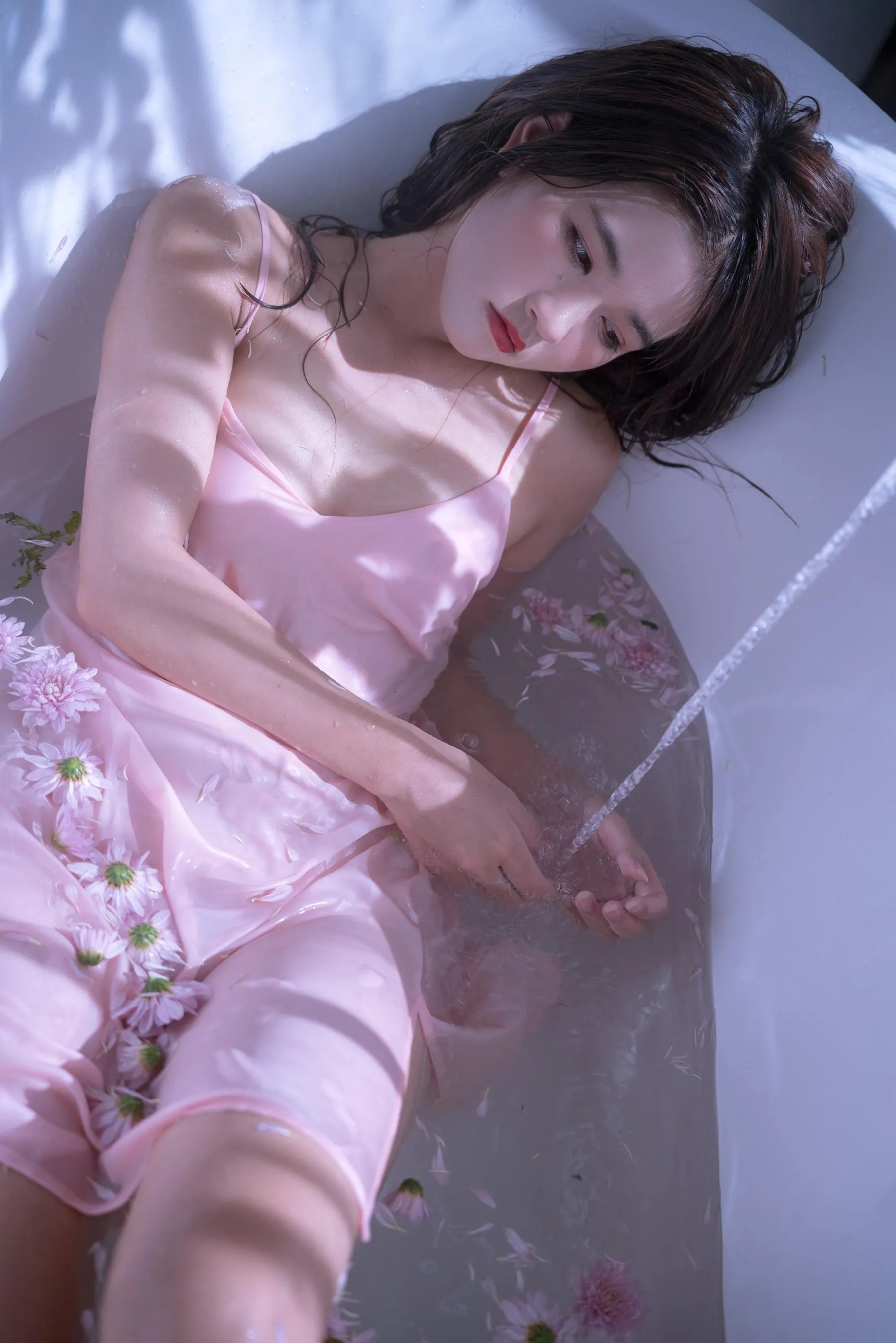 [YITUYU艺图语]2021.11.22 少女梦 落痣_ [33P]插图2